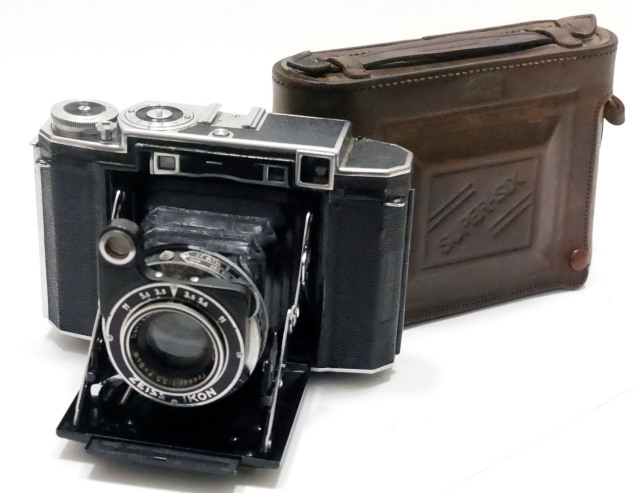 ドイツ製 Zeiss Ikon スーパーシックス I 型 （二つ眼 最初期） w/Carl